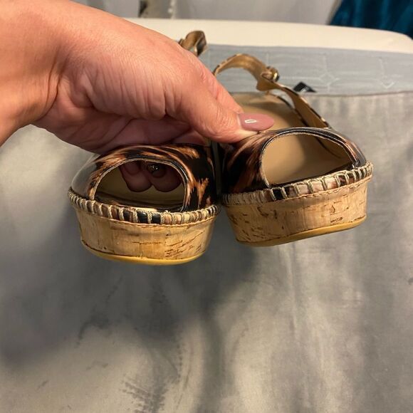 Stuart Weitzman leopard leather wedges, size 8 - Picture 10 of 10